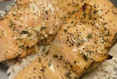 Lemon-Garlic Air Fryer Salmon Photo 1