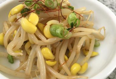 Kongnamool (Korean Soybean Sprouts) Photo 1