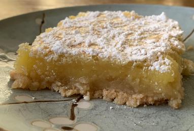 Bake-Sale-Worthy Lemon Bars Photo 1