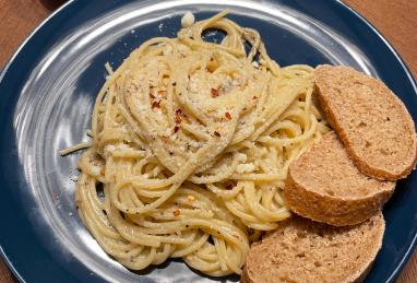 Spaghetti Cacio e Pepe Photo 1