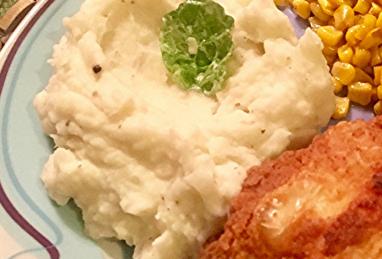 Holiday-Only Mashed Potatoes Photo 1