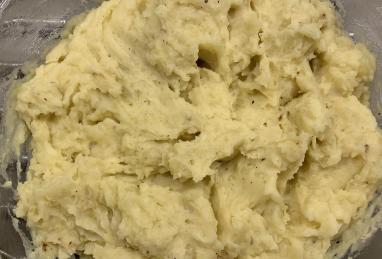 Roasted Garlic Parmesan Mashed Potatoes Photo 1