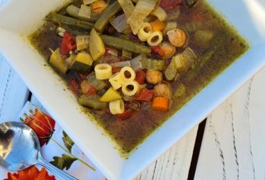 Easy Slow Cooker Vegetarian Minestrone Photo 1