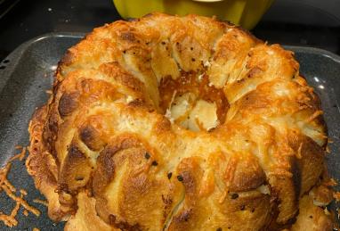 Garlic Parmesan Monkey Bread Photo 1