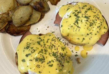 Eggs Benedict Photo 1