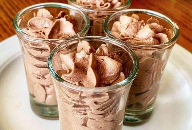 Cocoa Powder Chocolate Mousse Photo 1