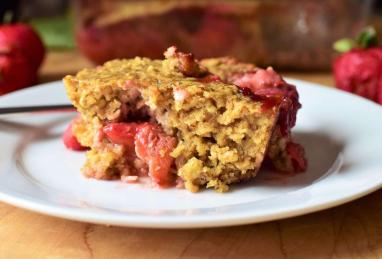 Strawberry Peanut Butter Baked Oatmeal Photo 1