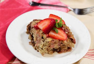 Strawberry Banana Chocolate Chip Baked Oatmeal Photo 1