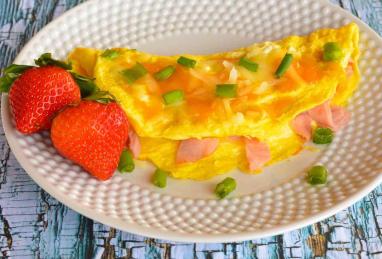 Ultimate Low-Carb Ham and Cheese Omelet for Two Photo 1