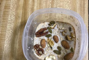 Quaker® Banana Bread Overnight Oats Photo 1