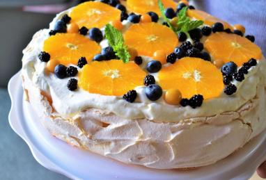 Orange-Berry Pavlova Photo 1