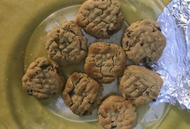 Easy Peanut Butter Chocolate Chip Cookies Photo 1