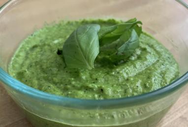 Spinach Basil Pesto Photo 1