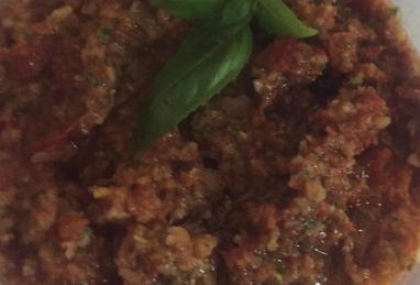 Red Pesto Sauce Photo 1