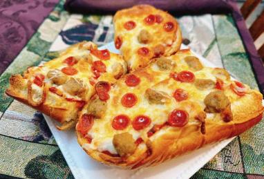 Baguette Pizza Photo 1