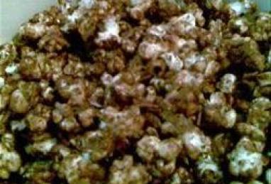 Chocolaty Caramel-Nut Popcorn Photo 1