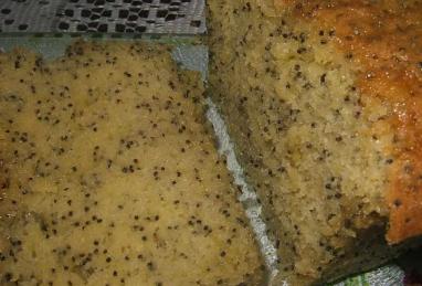 Moist Lemon Poppy Seed Cake Photo 1