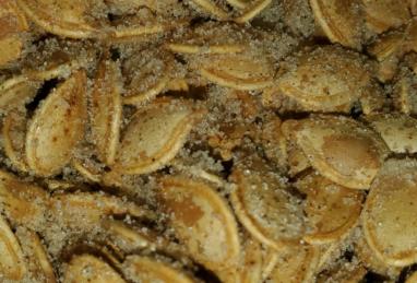 Caramelized Spicy Pumpkin Seeds Photo 1