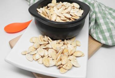 Air Fryer Salt and Vinegar Pumpkin Seeds Photo 1