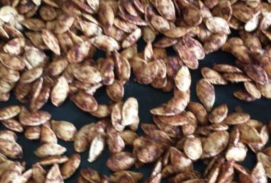 Roasted Cinnamon Spice Pumpkin Seeds Photo 1