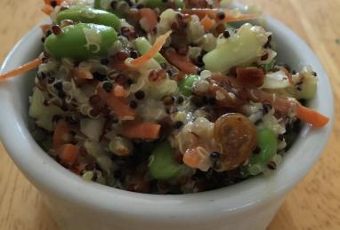 Easy Quinoa and Edamame Salad Photo 1