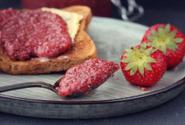 Fresh Strawberry Chia Jam Photo 1