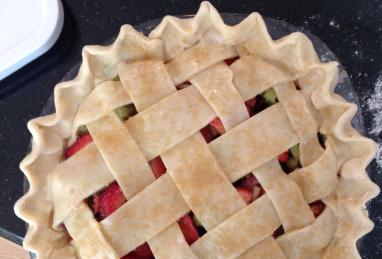 Renee's Strawberry Rhubarb Pie Photo 1