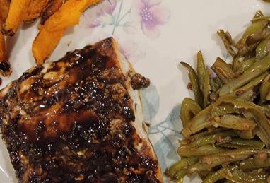 Balsamic-Glazed Salmon Fillets Photo 1