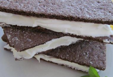 Frozen Chocolate Graham 'Ice Cream' Sandwiches Photo 1