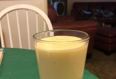 Easy Mango Banana Smoothie Photo 1