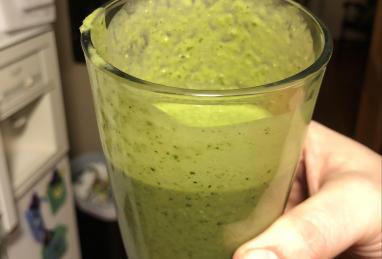 Spinach and Kale Smoothie Photo 1