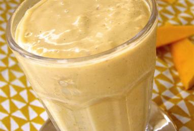 Peanut Butter Mango Smoothie Photo 1