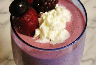 Berries and Cream Smoothie Photo 1