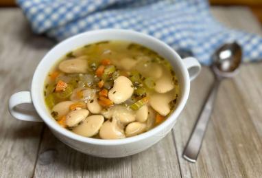 Mom's Butter Bean Soup Photo 1