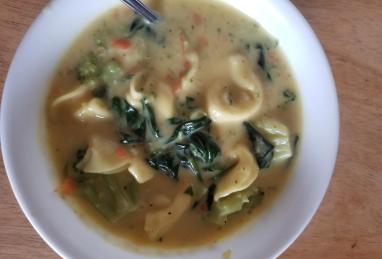 Creamy Tortellini Soup Photo 1