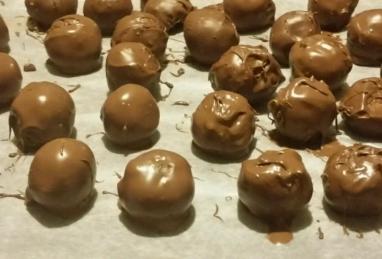 Chocolate Chip Cookie Dough Truffles Photo 1