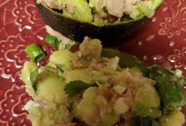 Avocado, Tuna, and Tomato Salad Photo 1