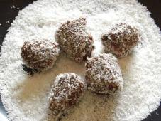 No Bake Banana Lamingtons Photo 7