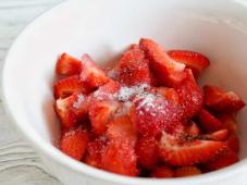 Eton Mess Dessert Photo 6