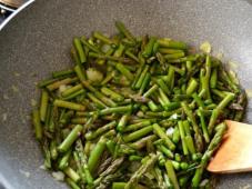 Potato Gnocchi with Asparagus and Shrimps Photo 7