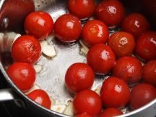 Easy Pasta with Cherry Tomato Sauce Photo 2