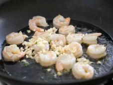 Pasta Pomodoro with Shrimps Photo 5