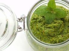 Best Pasta Sauce Recipe - Pesto with Pistachios Photo 7