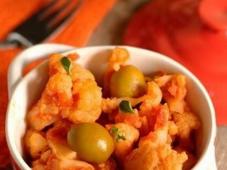 Cauliflower with Olives under Tomato Sauce Photo 7