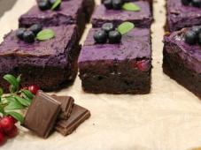 Cream Cheese Brownies with Wild Berries Photo 9