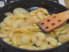 German Pancake with Apples Photo 6