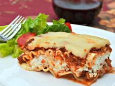 Classic and Simple Meat Lasagna Photo 7