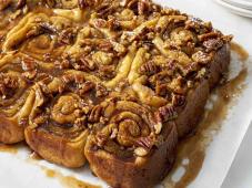 Ooey-Gooey Cinnamon Buns Photo 14