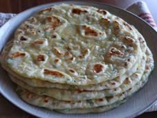 Green Onion Garlic Naan Bread Photo 9