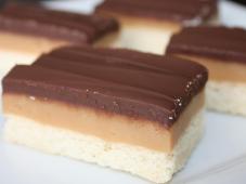 Caramel Shortbread Squares Photo 7